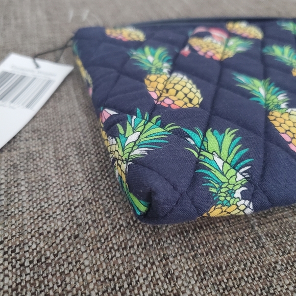 Vera Bradley Escapade Wristlet in Toucan Party NWT - Picture 4 of 11